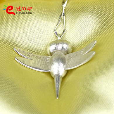 逐梦系列蜻蜓吊坠3